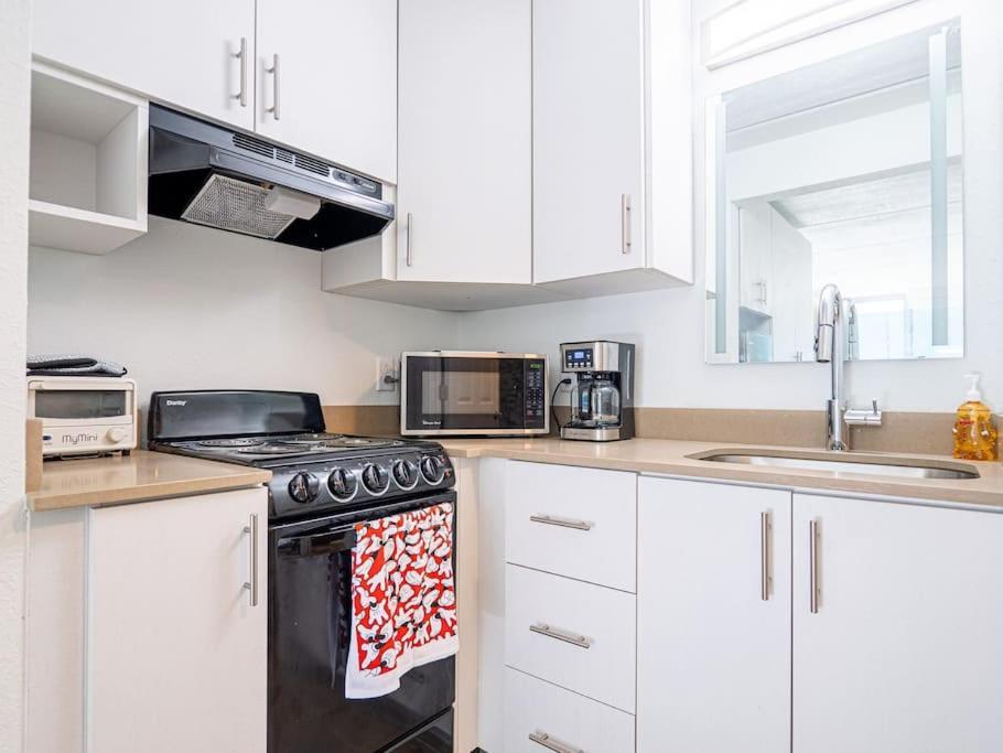Orlando 1br Themed Vacation With Pool View Next To Apartment Kissimmee